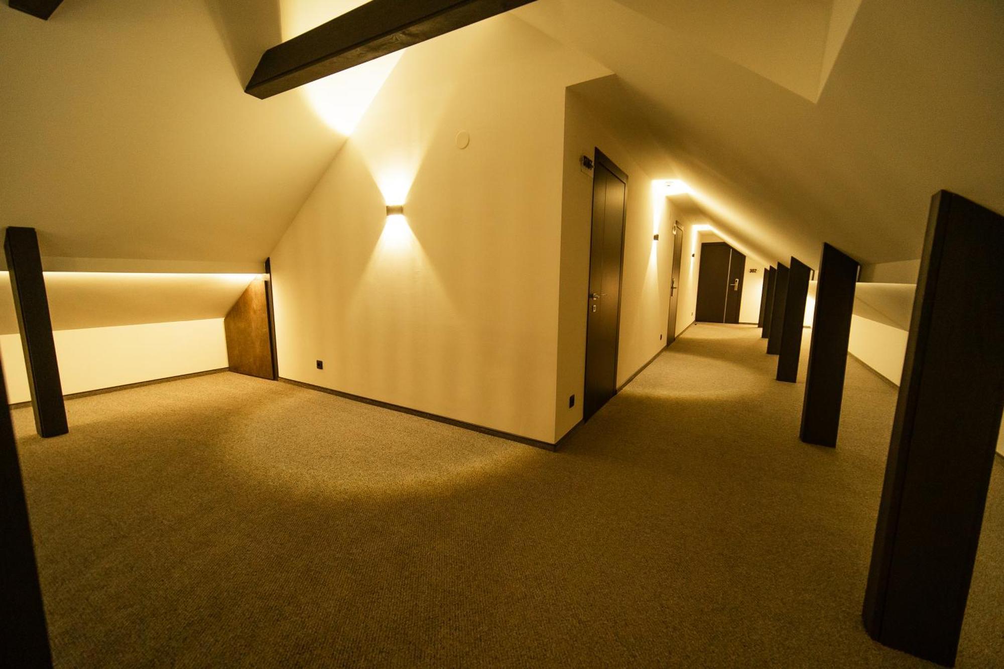 Royal Wood Hotel Rokytne  Extérieur photo